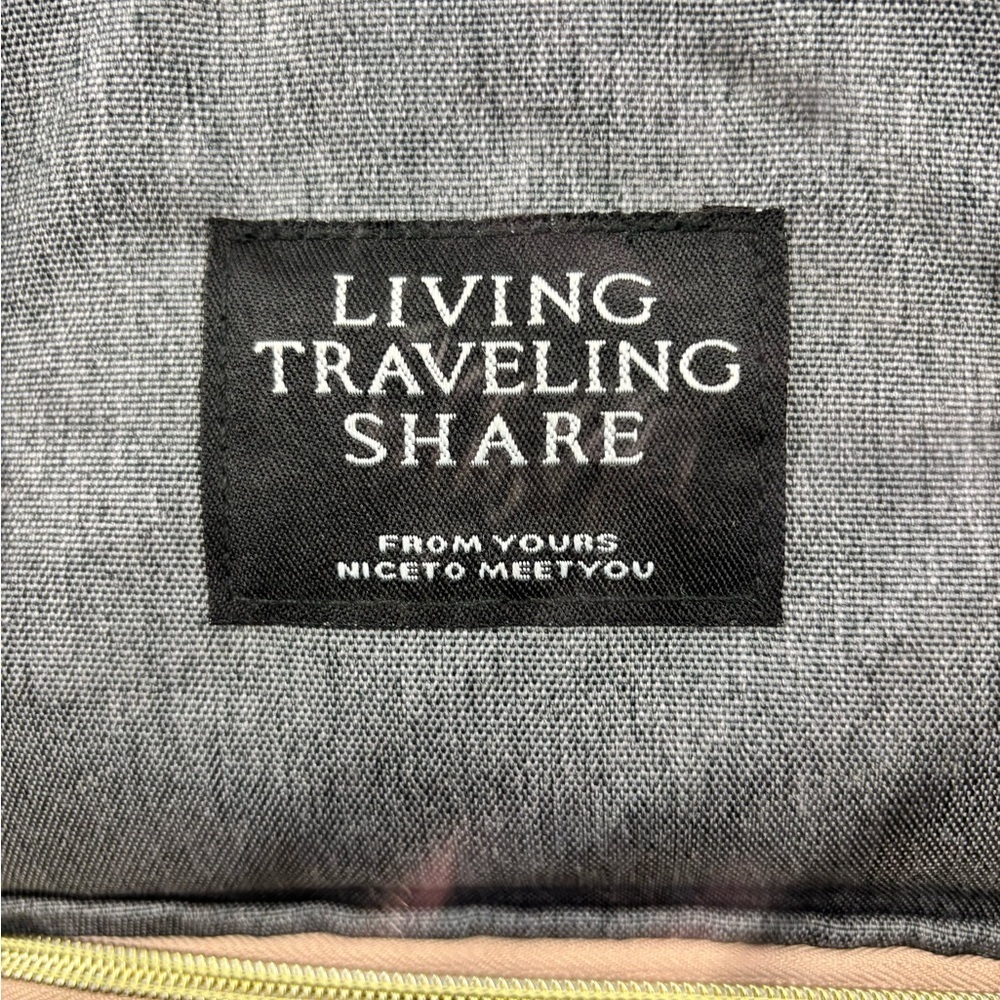 Living Traveling Share Baby Backpack Gray with Built in Bassinet/Crib - Picture 10 of 14